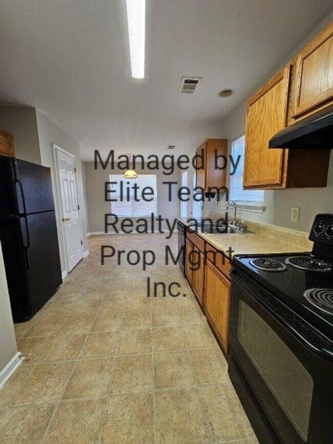 Building Photo - 5725 Brookfield Point Dr 3 bed w/bonus roo...