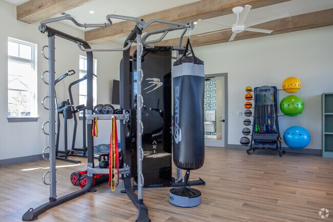 Gimnasio - Hamlet Barclay West - Homes & Townhomes for Rent