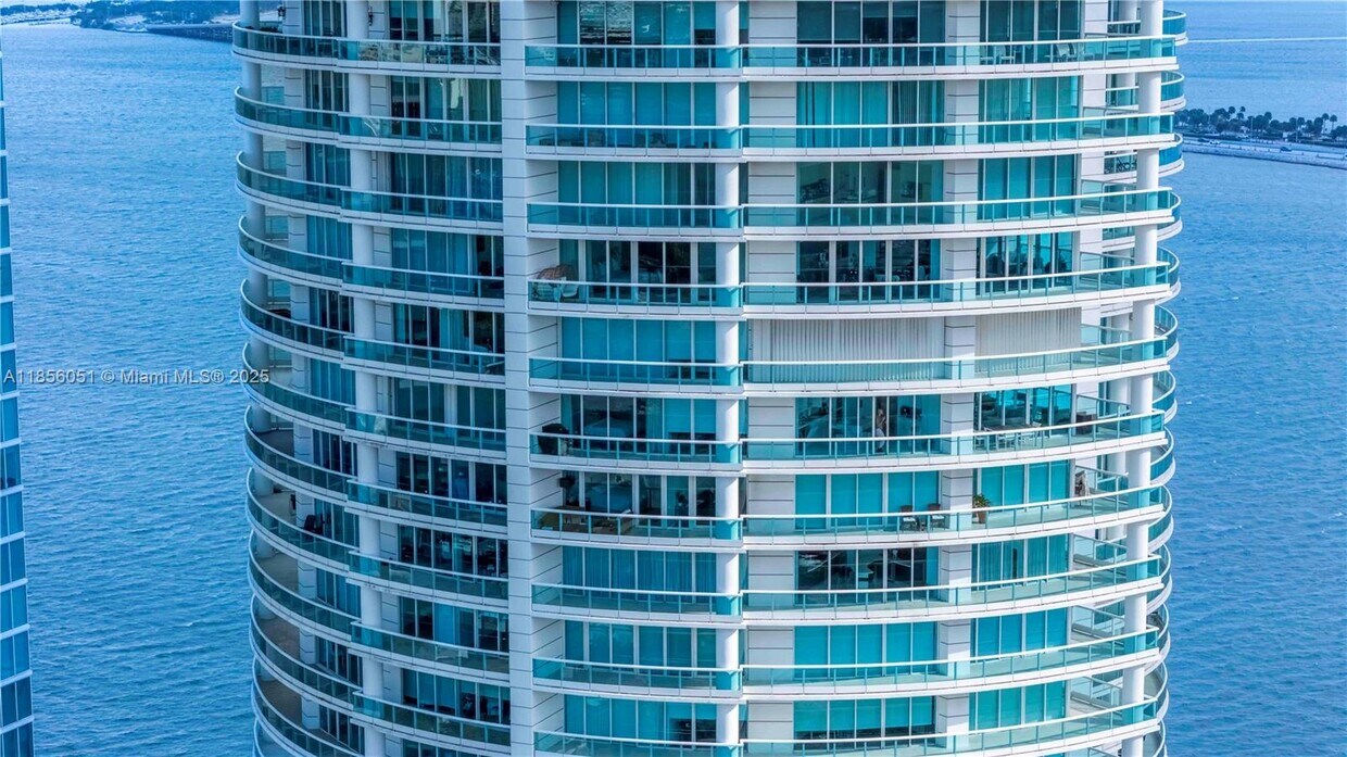 Foto principal - 2127 Brickell Ave