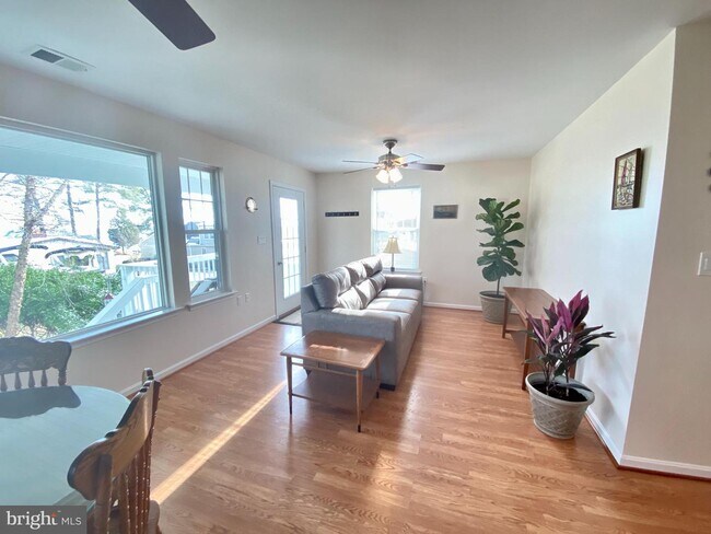 Foto del edificio - 18816 Wicomico River Dr