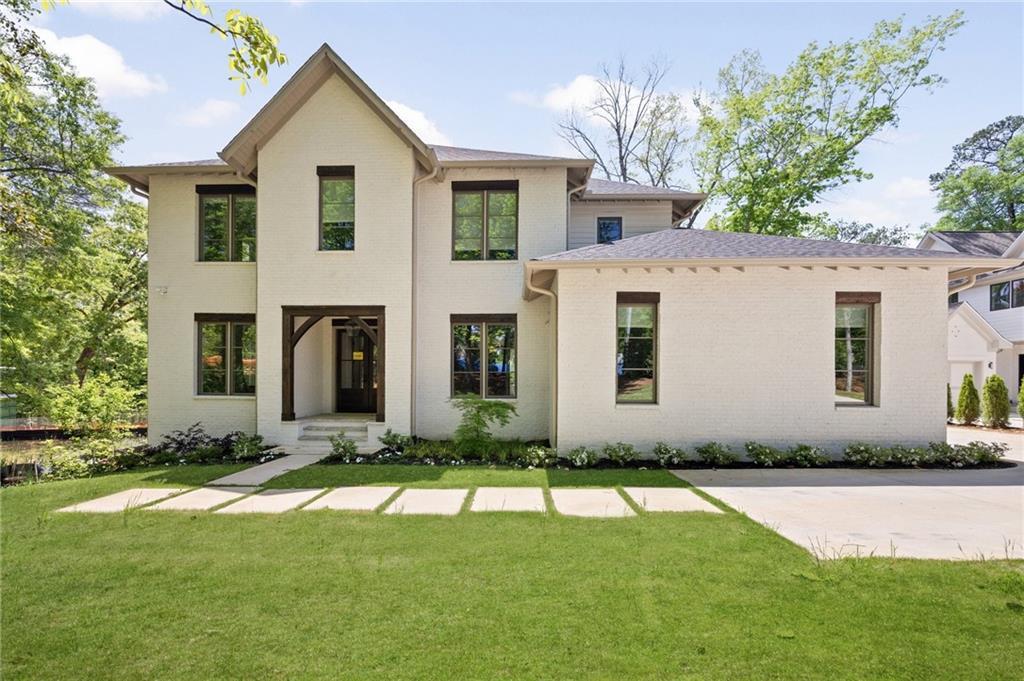 Foto principal - 1068 Moores Mill Rd NW