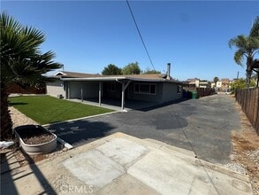 Building Photo - 10315 Gienke Ln