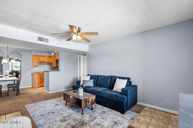 Foto del edificio - 5995 N 78th St