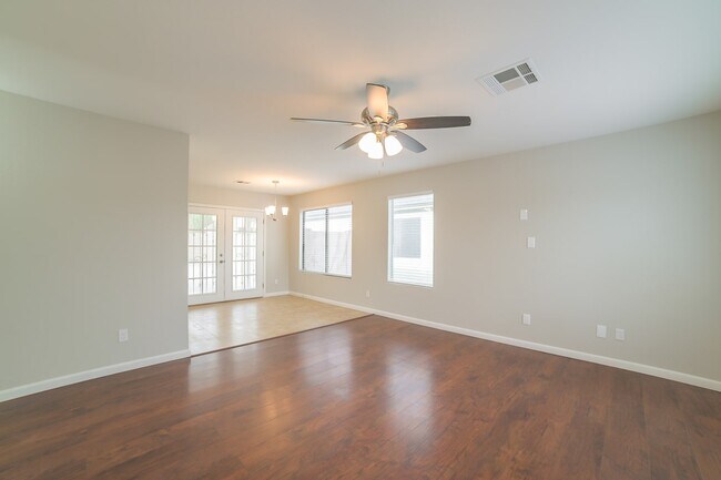 Foto del edificio - 8514 W Highland Ave