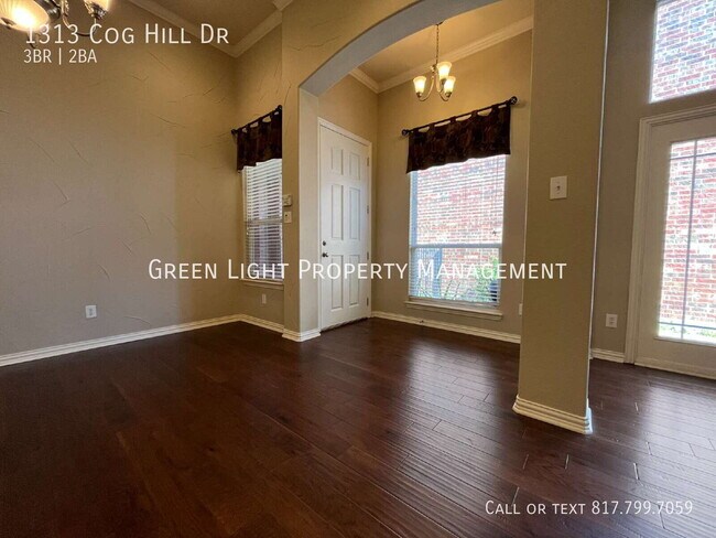 Foto del edificio - 1313 Cog Hill Dr