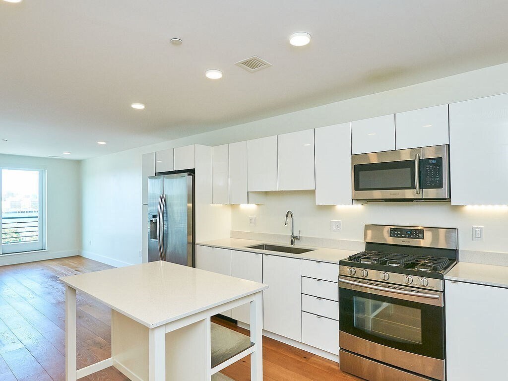 Foto principal - 253 Meridian St