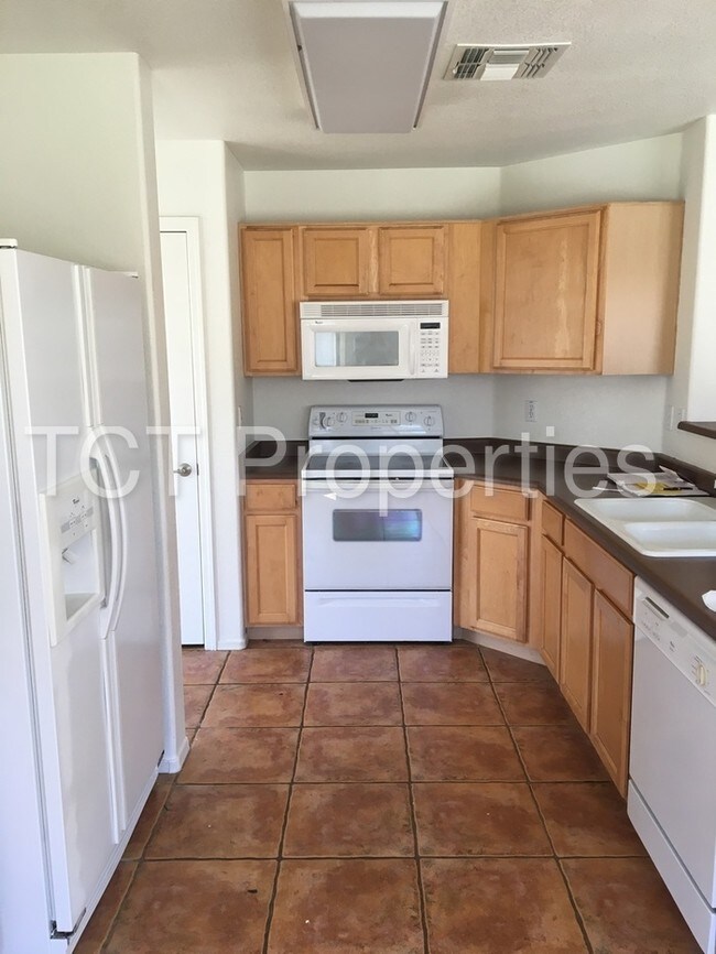 Beautiful Gilbert Home in San Tan Ranch! House Rental in Gilbert, AZ