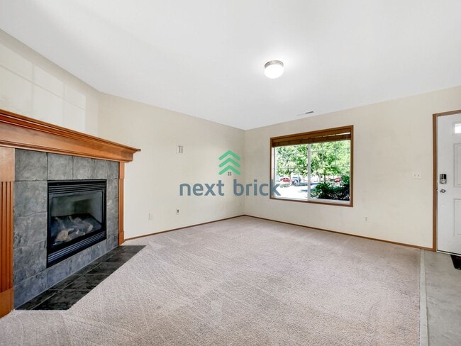 Foto del edificio - 4 Bed and 2.5 Bath Single-family Home is A...