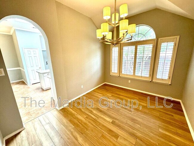 Foto del edificio - 10216 Mallory Dr