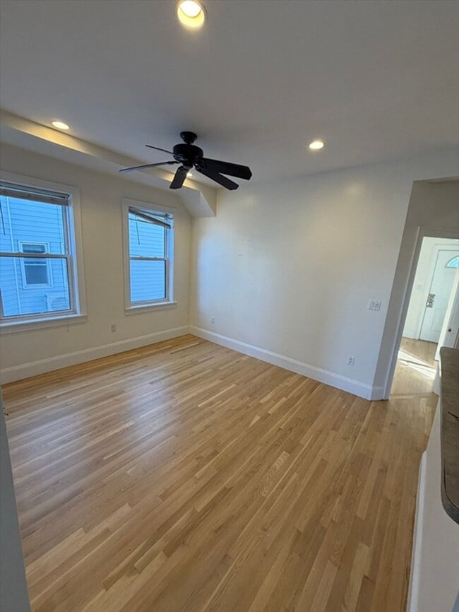Building Photo - 4-12 Humboldt Pl