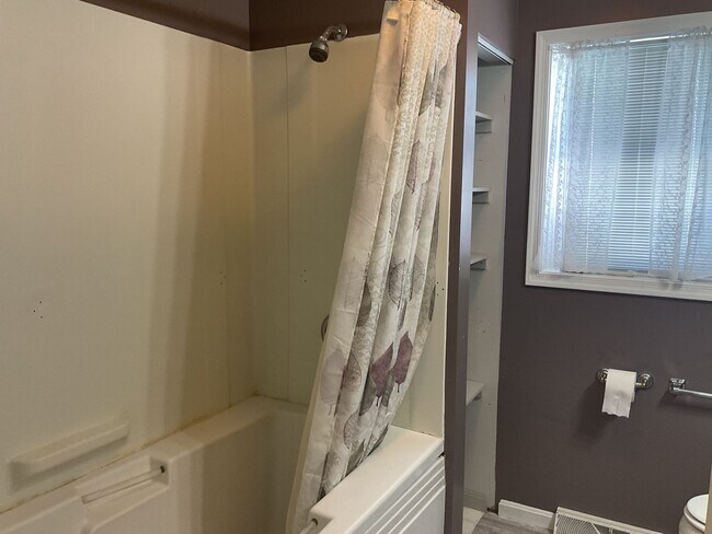 Foto del edificio - 1184 Julianne Dr