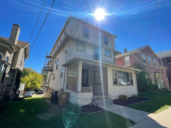 Foto del edificio - 125 E Gorham St