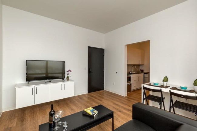 Building Photo - 1 bedroom in Iowa City IA 52240