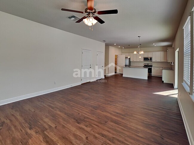 Foto del edificio - 2712 Ponds Trl