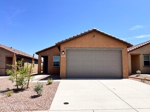 Building Photo - 10004 E Lebaron Dr