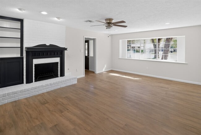 Building Photo - 133 Cherry Tree Ln