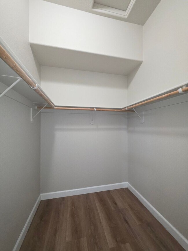 Foto del edificio - 3 Bedroom Remodeled in FANTASTIC Location