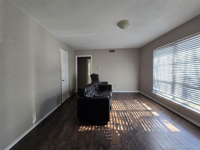 Building Photo - 8307 Bunche Dr