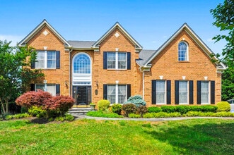 Building Photo - 1706 Poling Ave