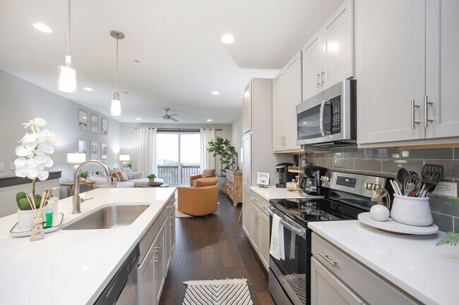 Building Photo - Nashville Skyline Retreat