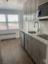 23 Mohawk Ave