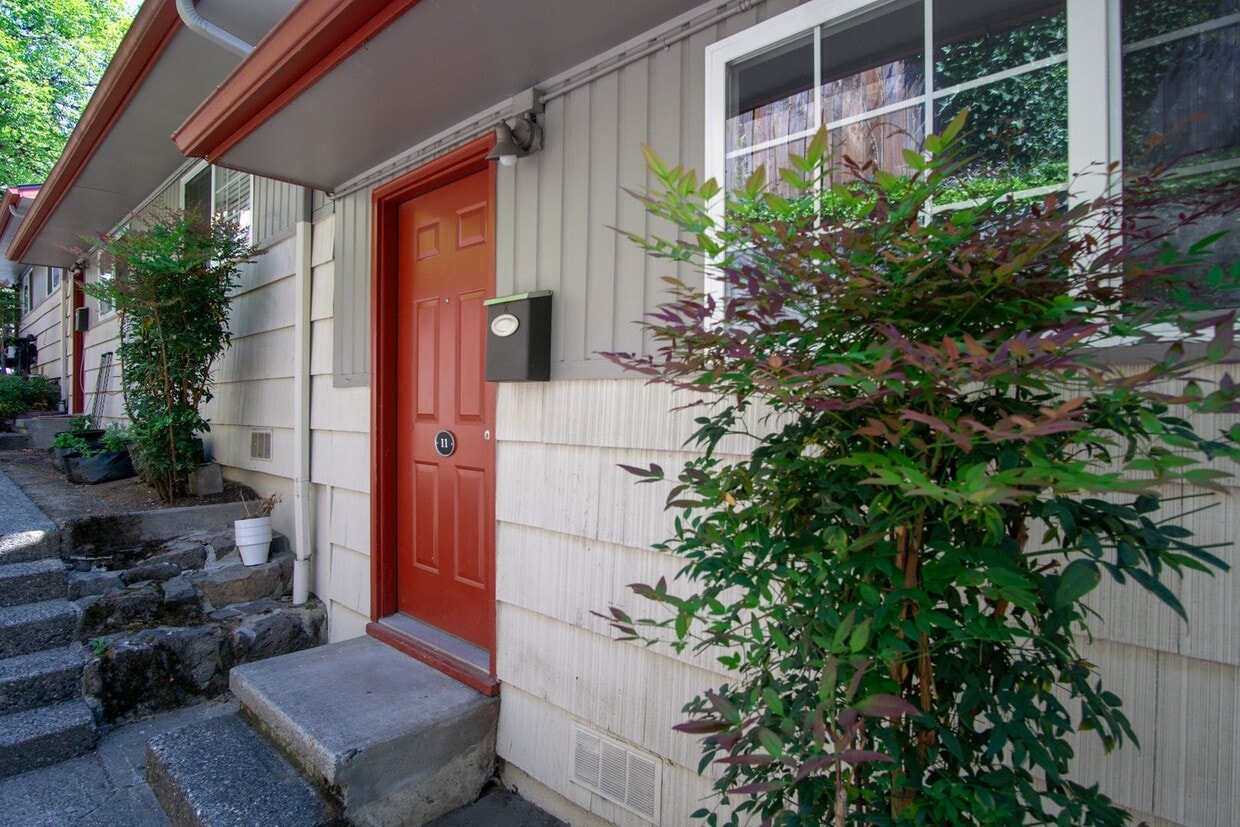 Primary Photo - John's Landing Corner 2-Bedroom w W/D & De...