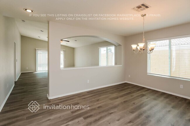 Foto del edificio - 1727 E Horseshoe Ave