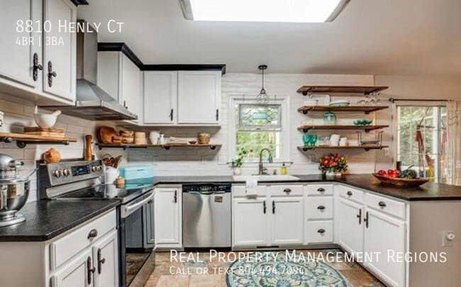 Building Photo - 8810 Henly Ct