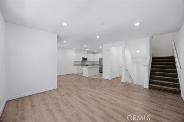 Building Photo - 275 Carmona