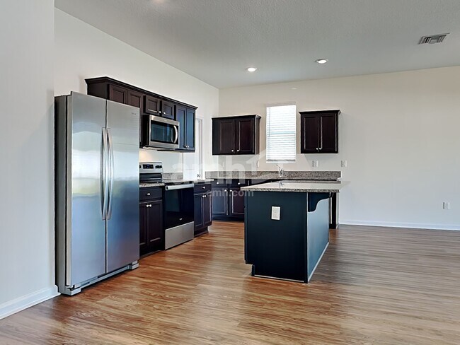 Foto del edificio - 11512 Victory Bay Ln