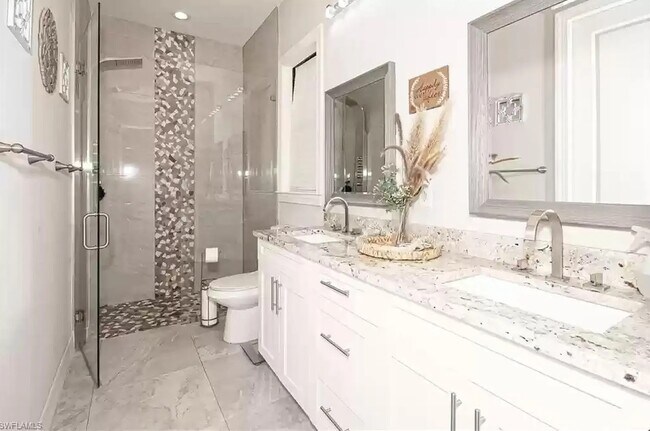 Foto del edificio - 3348 48th Ave NE