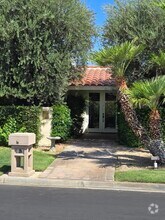 Building Photo - 31 Stanford Dr