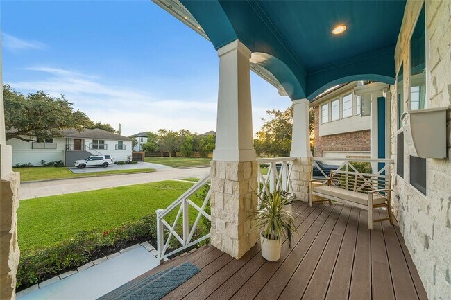 Building Photo - 4410 Breakwood Dr