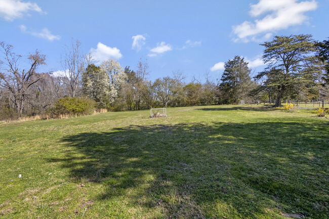 Building Photo - 8311 Cedarville Rd
