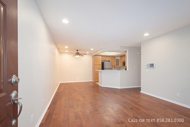 Foto del edificio - 12510 Carmel Creek Rd