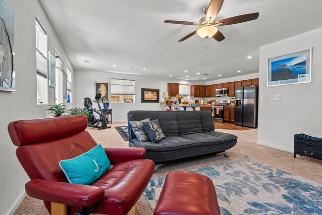 Foto del edificio - FURNISHED! 3 Bedroom, 2 Bathroom New Home ...
