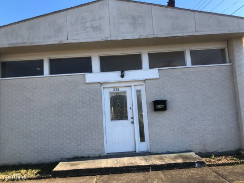 Building Photo - 4 br, 2 bath House - 238 3rd Ave