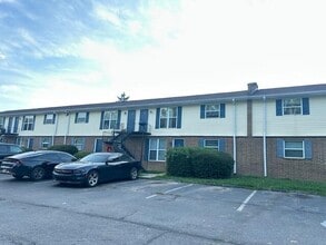 Building Photo - 2075 Clingan Dr NW
