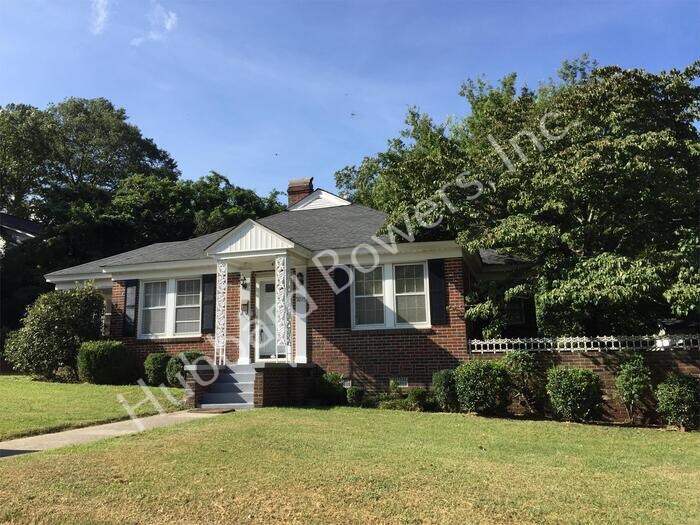 Primary Photo - 3215 Lincoln St