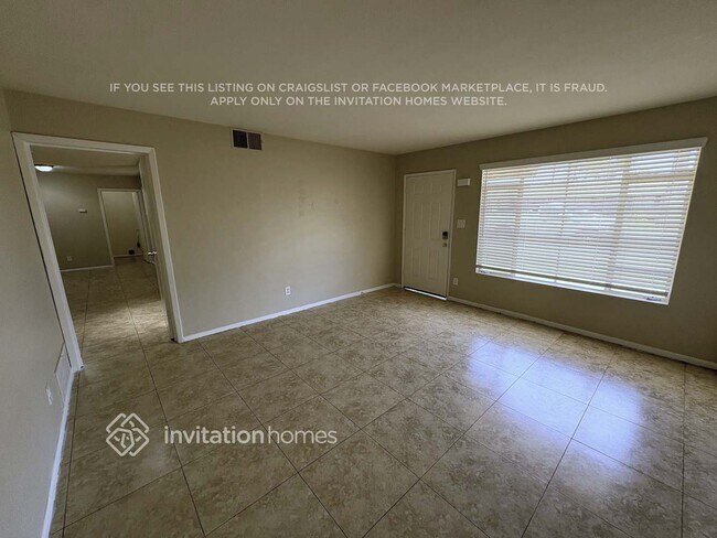 Foto del edificio - 3737 W Lawrence Rd