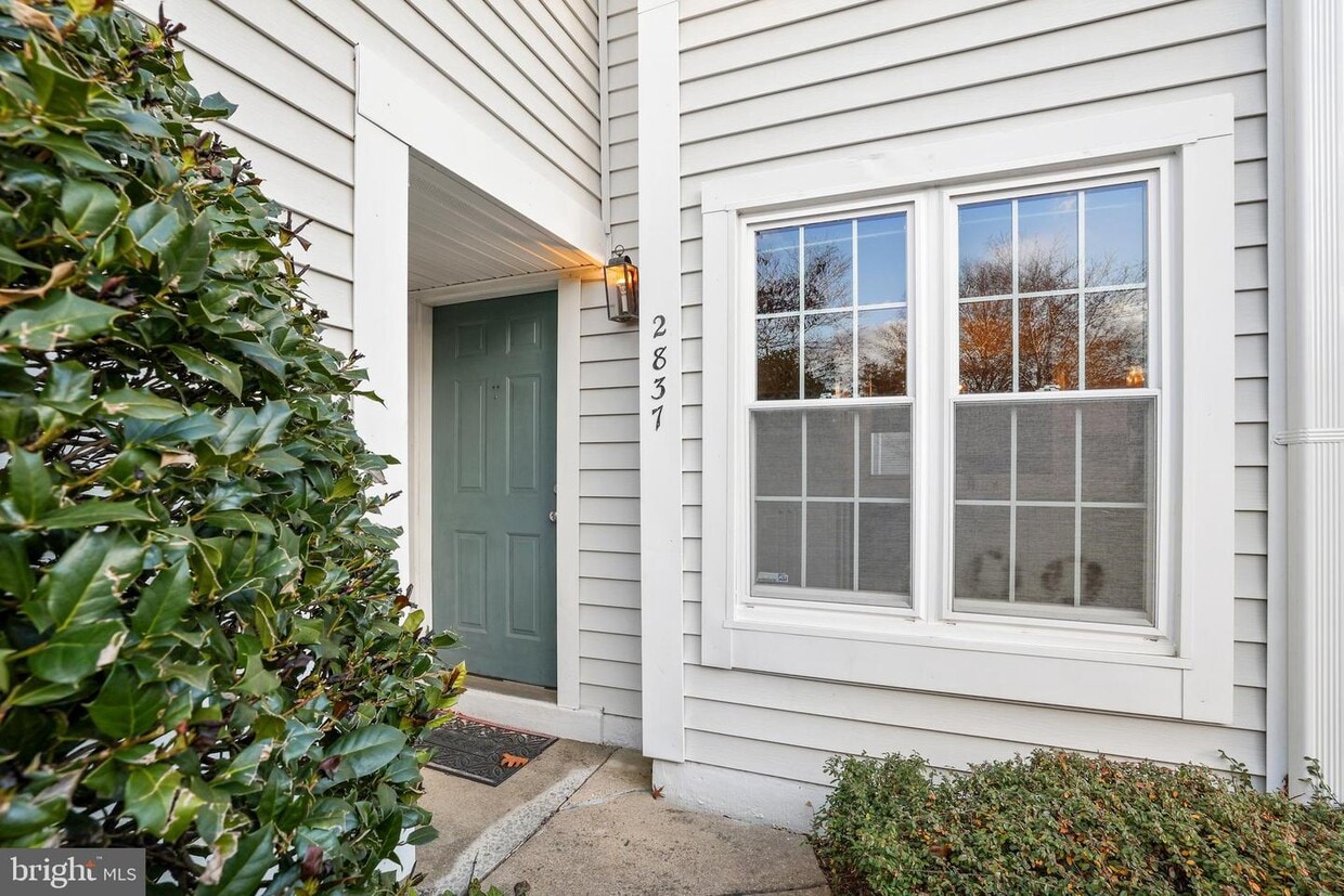 2837 Yarling Ct Unit 2837, Falls Church, VA 22042 Condo for Rent in