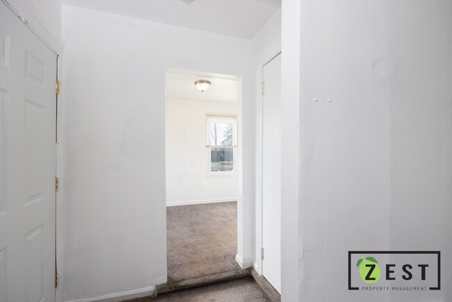 Building Photo - OPEN HOUSE SATURDAY JANUARY 4th 2:00pm to ...