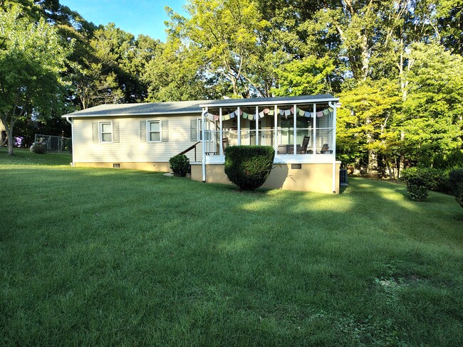Building Photo - 5512 Dobson Rd