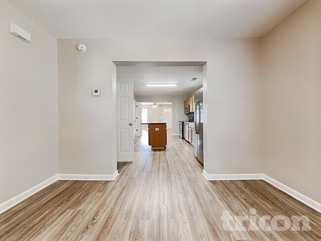 Foto del edificio - 573 Scarlet Sage Ln