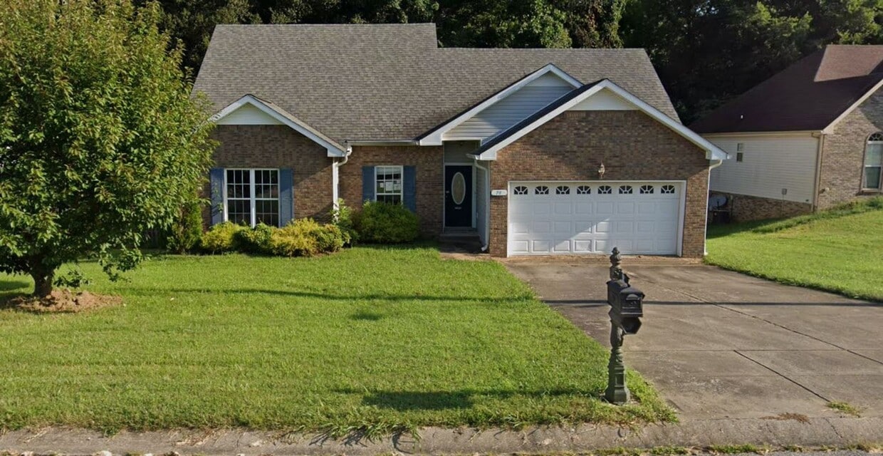 Foto principal - 3 Bedroom Pet Friendly Home For Rent Near ...
