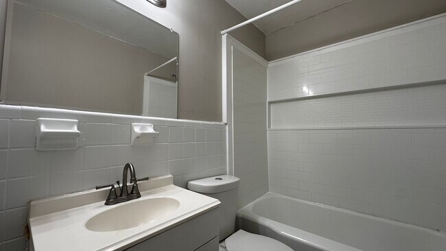 Foto del edificio - 2910 8th St
