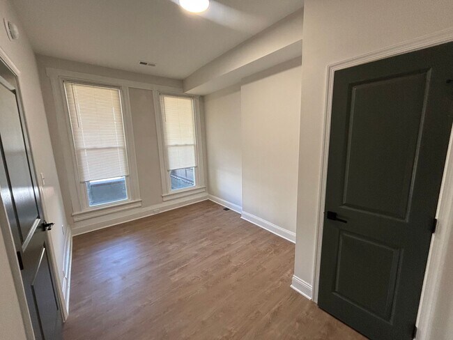 Foto del edificio - Newly Renovated 4BR/2BA Family Home in Win...