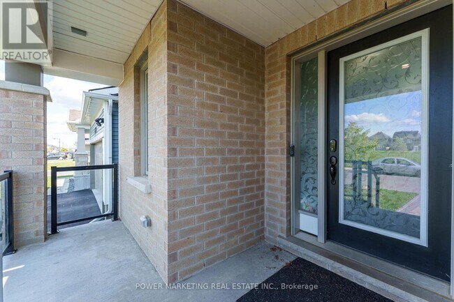 Photo du bâtiment - 815 HENSLOWS CIRCLE