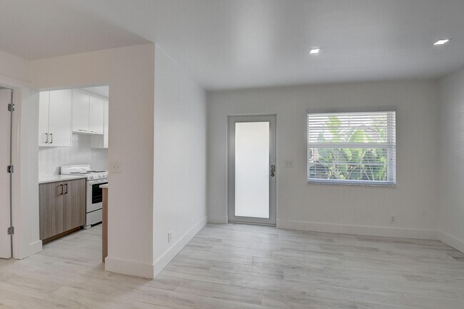 Foto del edificio - 502 N H St