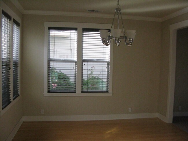 Building Photo - 2477 Switzerland Ln